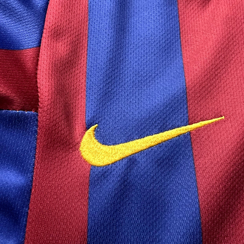 Kit Infantil Barcelona Retrô Home 2006 Camisa + Shorts Nike  Unissex - Grená