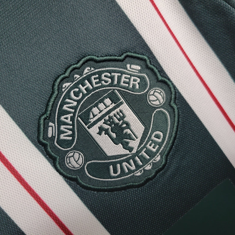 Camisa Manchester United Away 23/24 Torcedor Adidas Feminina - Verde e Branca