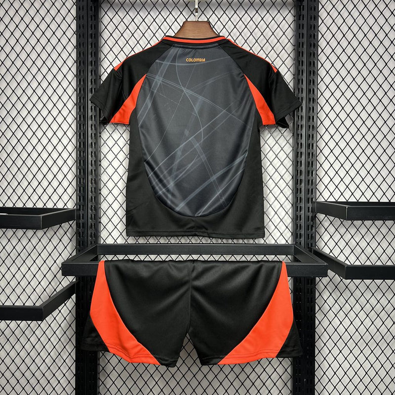 Kit Infantil Colômbia Away 24/25 Adidas Masculina - Preto e Laranja