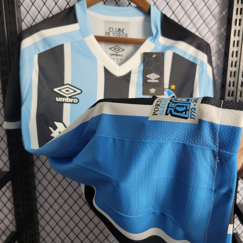 Camisa Grêmio Home 22/23 Torcedor Umbro Masculino - Azul, Preto e Branco