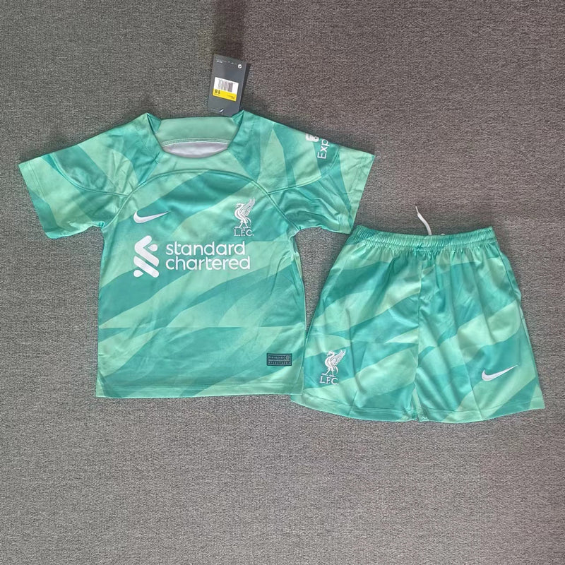 Kit Infantil Liverpool Goleiro 23/24 Camisa + Shorts Nike Unissex - Verde Claro