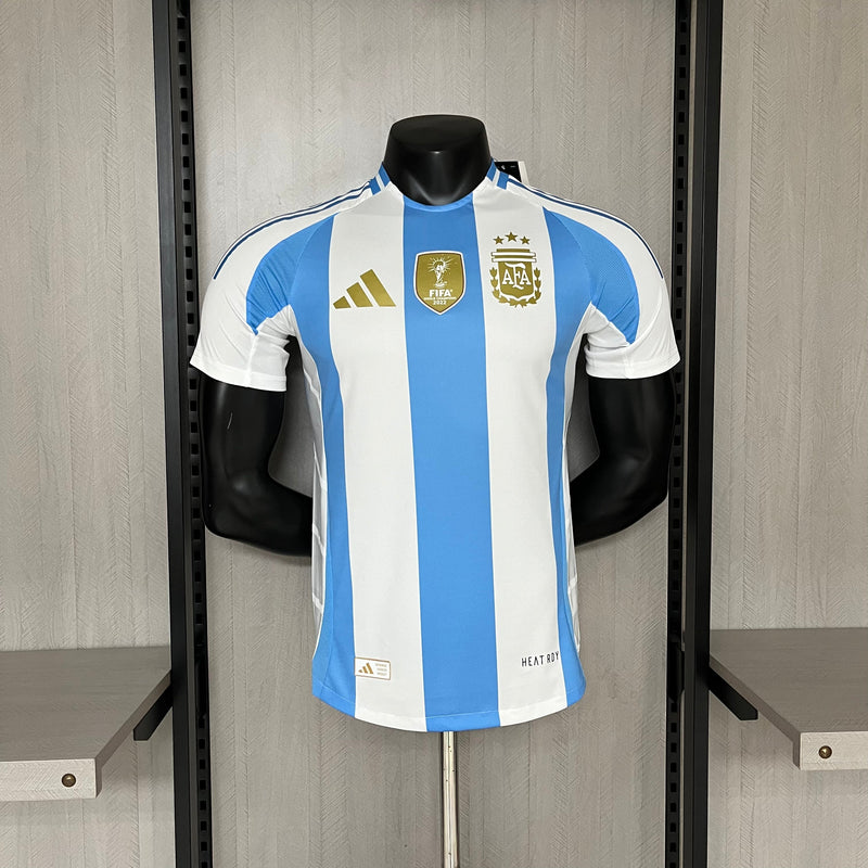 Camisa Argentina Home 24/25 + Patch  Jogador Adidas Masculina - Azul e Branca