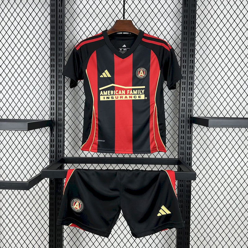 Kit Infantil Atlanta United Home 25/26  Unissex Adidas - Preto e Vermelho