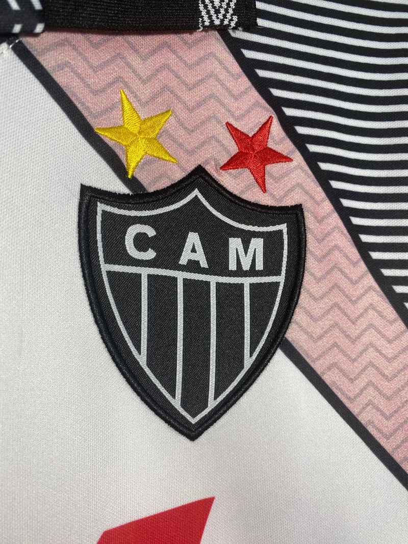 Camisa Atlético Mineiro Retro Away 1996 Torcedor Umbro Masculino  - Branca e Cinza