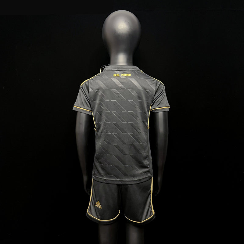 Kit Infantil Real Madrid Retrô Away 2012 Camisa + Shorts Adidas Unissex - Preto