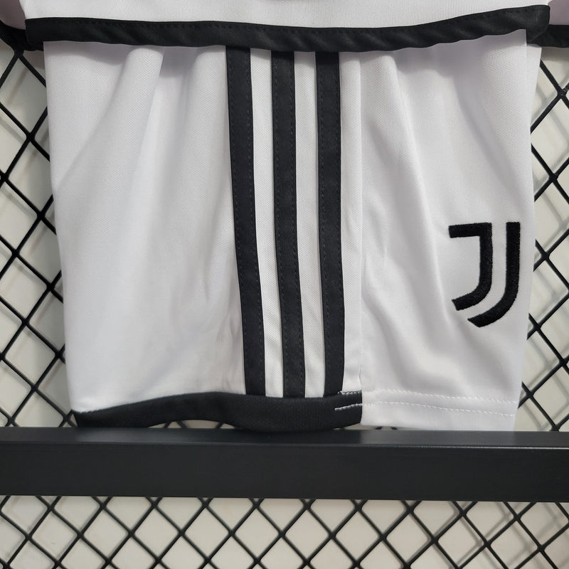 Kit Infantil Juventus Away 23/24 Torcedor Adidas Masculina - Branca