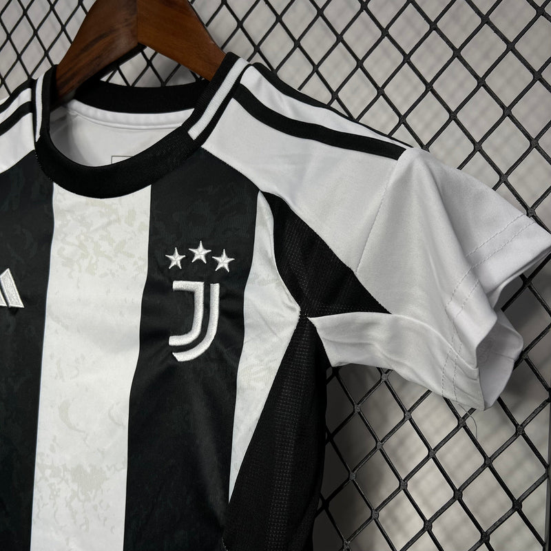 Kit Infantil Juventus Home 24/25 Unissex Adidas - Branca e Preta