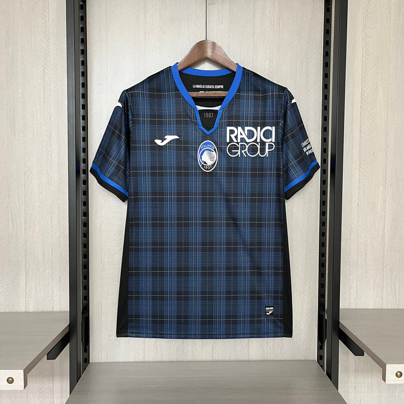 Camisa Atalanta Edição Especial 23/24 Torcedor Joma Masculina - Azul e Preto