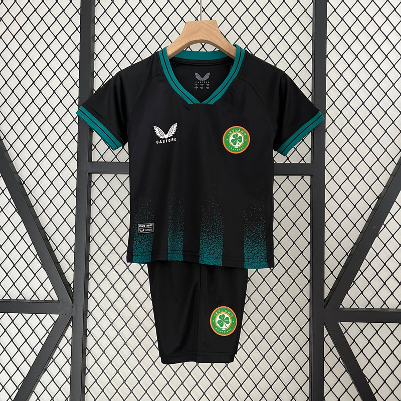 Kit Infantil  Irlanda Away 24/25 Castore Unissex - Preta