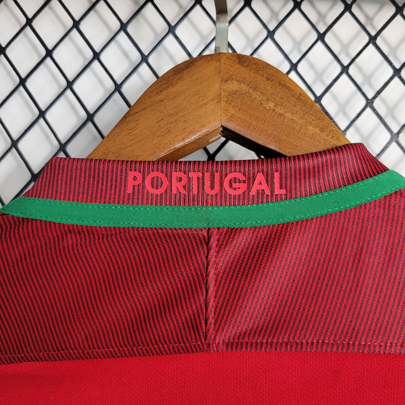 Camisa Portugal Home Retro Manga Longa 2016  Torcedor Nike Masculina - Vermelha