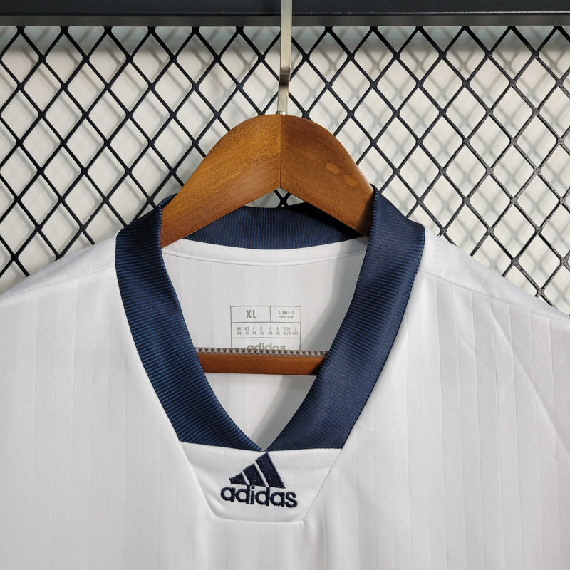 Camisa Real Madrid Edição Especial Adidas 23/24 Torcedor Adidas Masculina - Branca