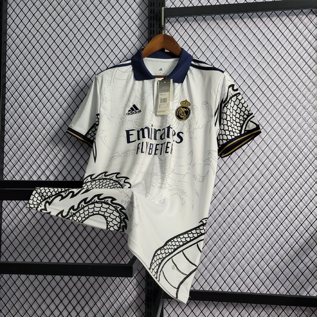 Camisa Real Madrid Edição Especial ''Dragão'' 22/23 Torcedor Adidas Masculina - Branca