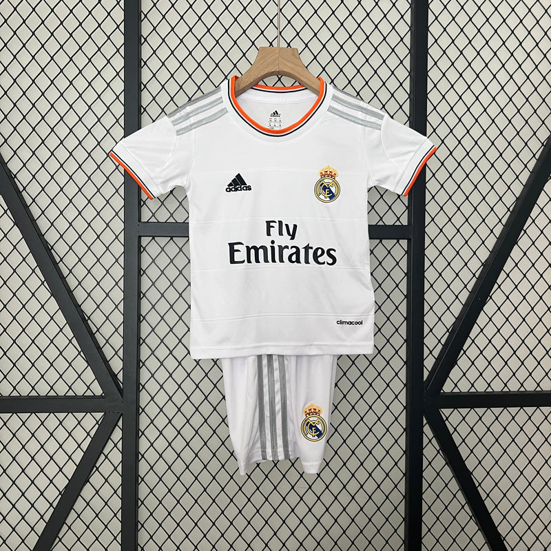 Kit Infantil Real Madrid Retrô Home 2014 Camisa + Shorts Adidas Unissex - Branca