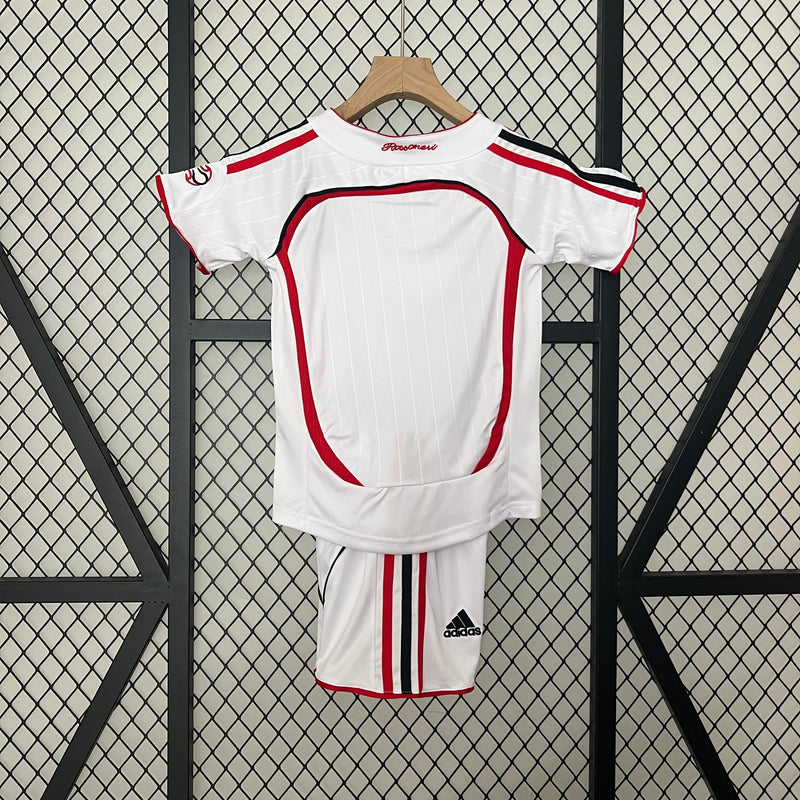 Kit Infantil Milan Away Retrô 2007 Unissex Adidas  - Branco