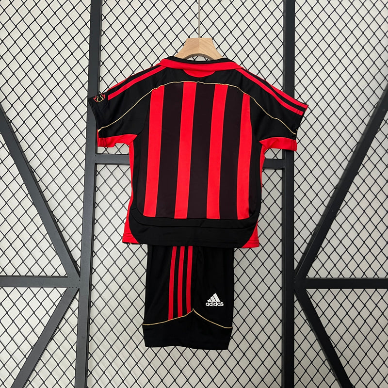 Kit Infantil Milan Home Retrô 2007 Unissex Adidas - Vermelho e Preto