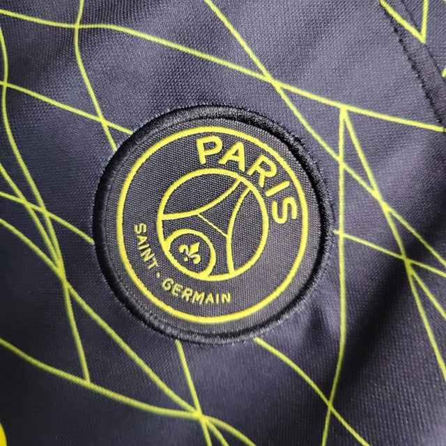 Kit Infantil PSG Fourth 22/23 Torcedor Nike Masculina - Preto e Amarelo