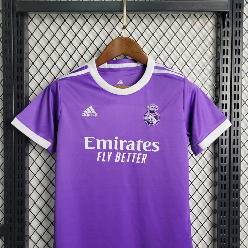 Kit Infantil Real Madrid Retrô Third 2017 Camisa + Shorts Adidas Unissex - Roxa